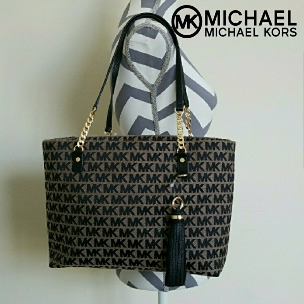 Michael Kors Jet Set Tote w/ Tassel Chain